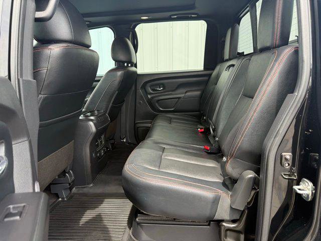 Used 2022 Nissan Titan PRO-4X w/ Pro-4x Convenience Package AWD/4WD image 5