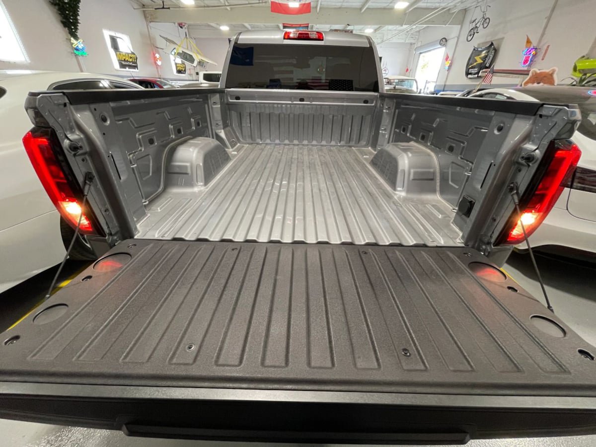 Used 2026 GMC Sierra 1500 Pro w/ Pro Value Package RWD image 11