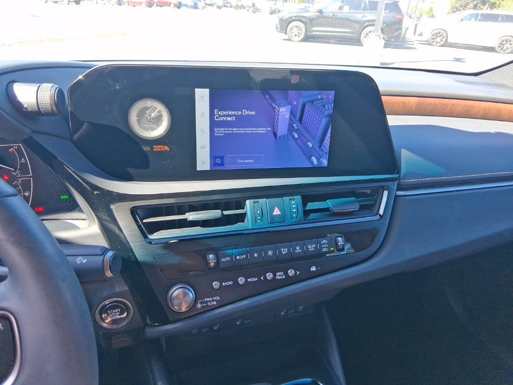 Used 2024 Lexus ES 350 w/ Premium Package FWD image 12