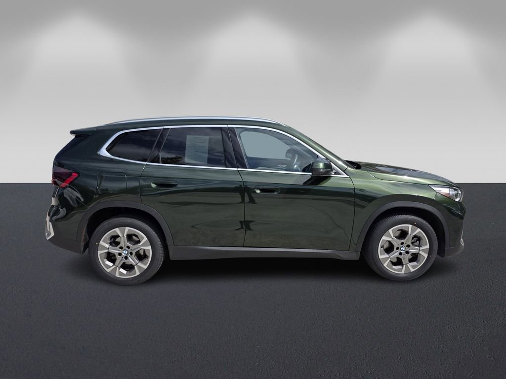 Certified 2023 BMW X1 xDrive28i w/ Premium Package image 3