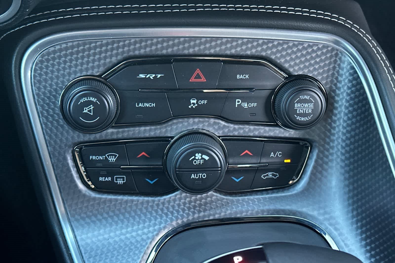 Used 2015 Dodge Challenger SRT Hellcat image 19