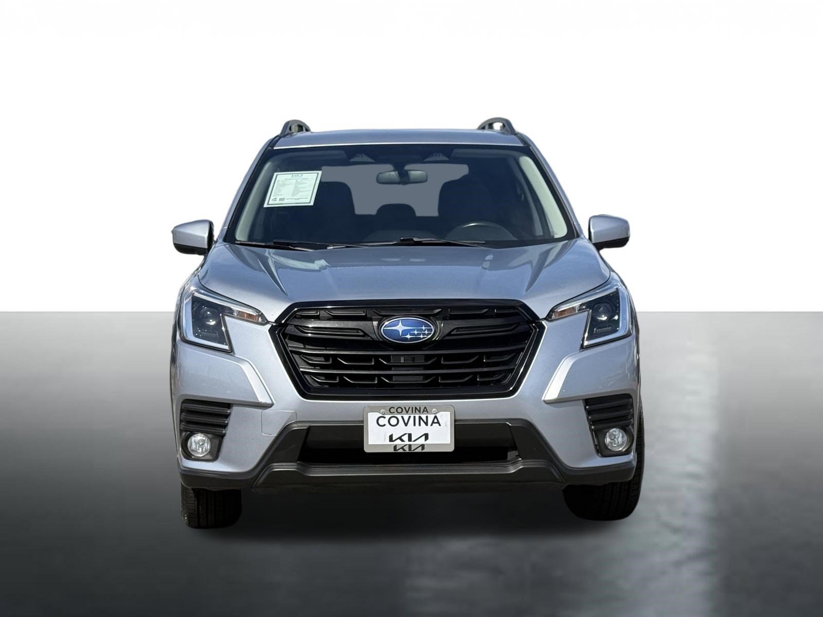 Used 2022 Subaru Forester Premium image 3