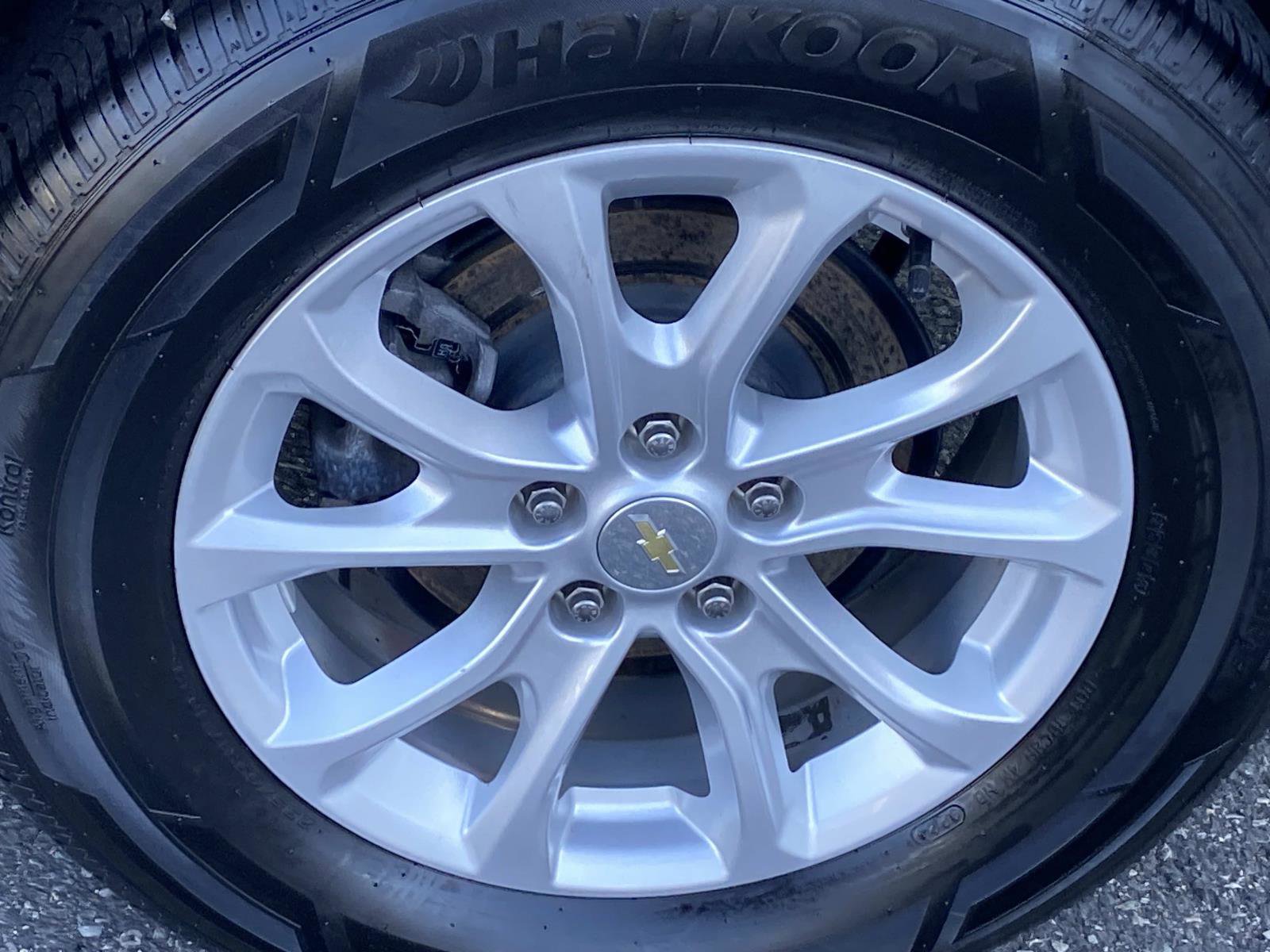 Used 2021 Chevrolet Equinox LT FWD image 29
