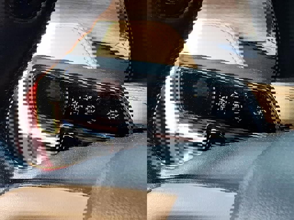 Used 2020 Lincoln Corsair Reserve w/ Equipment Group 202A image 17