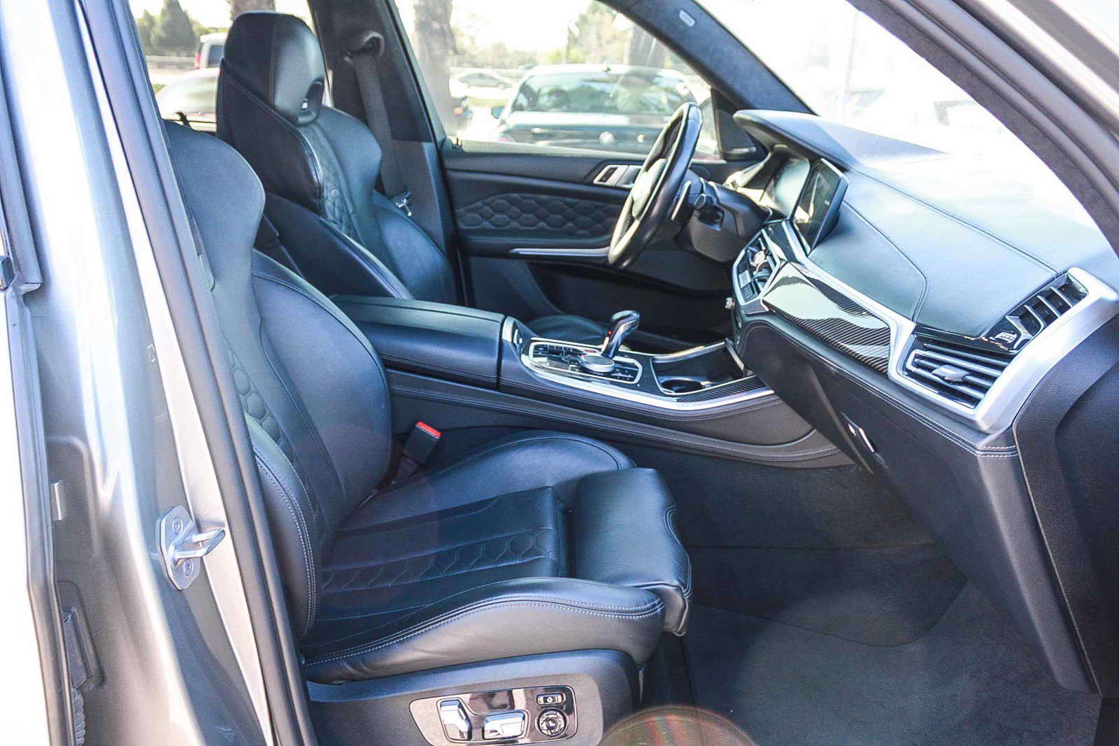 Used 2021 BMW X5 M w/ Executive Package AWD/4WD image 16