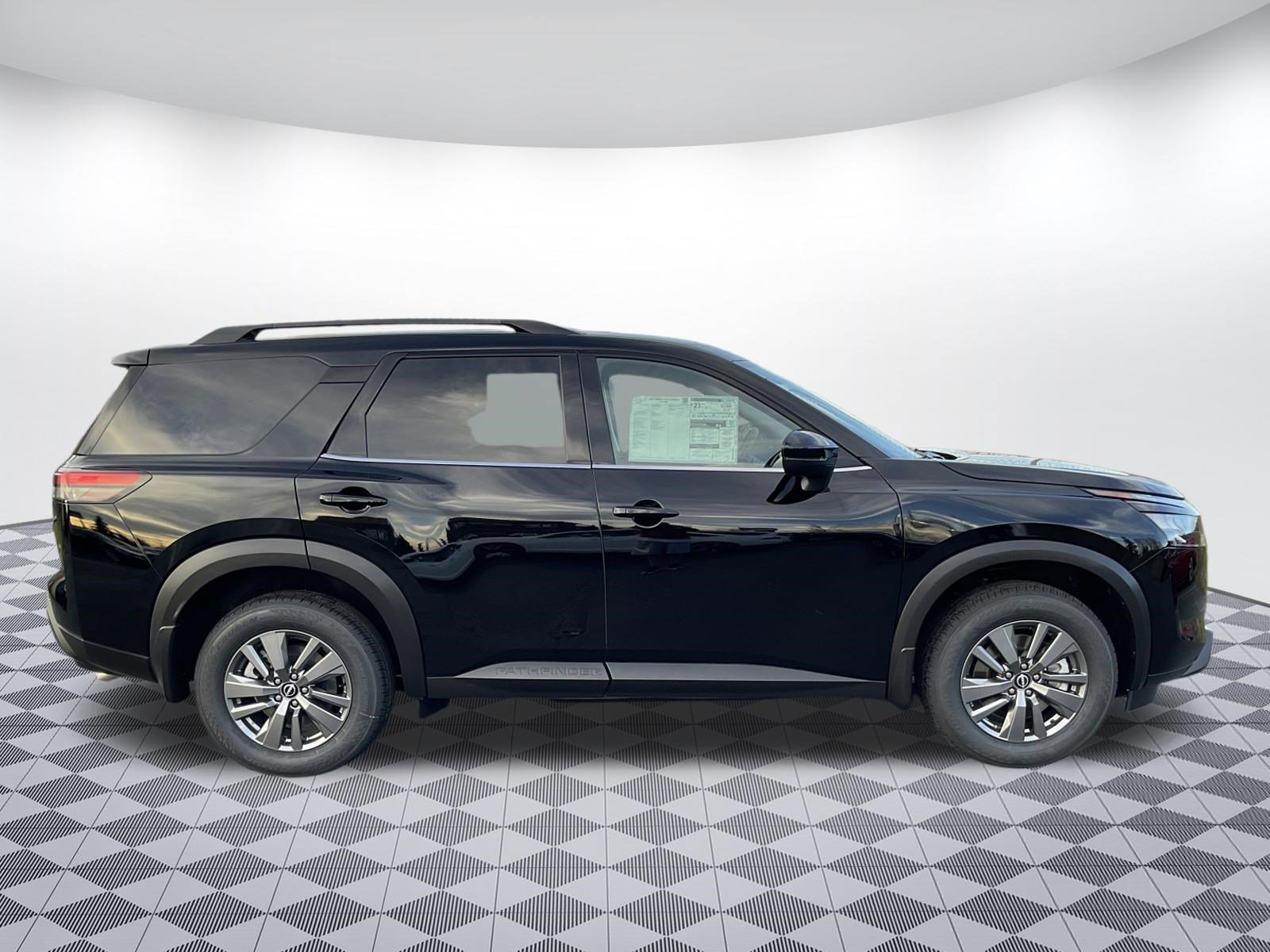 Used 2025 Nissan Pathfinder SV w/ Black Appearance Package image 2