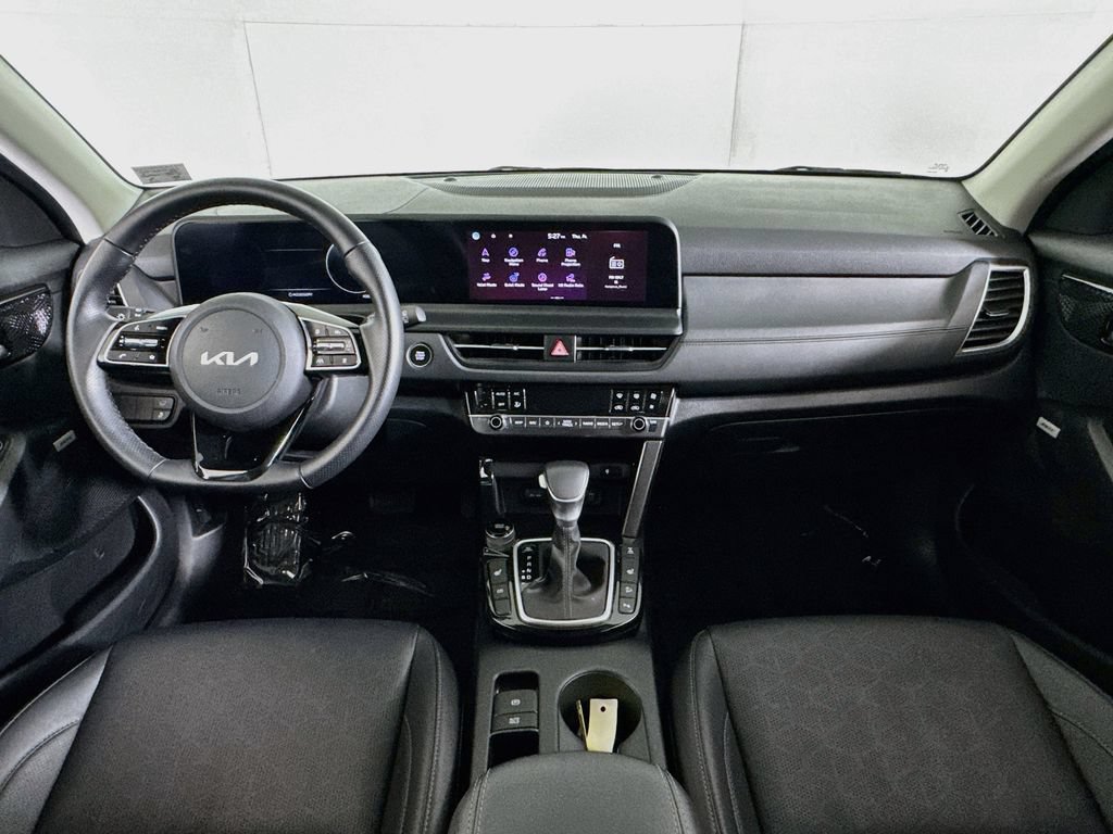 Used 2025 Kia Seltos SX AWD/4WD image 30