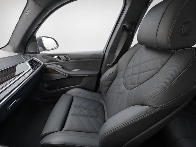Used 2026 BMW X5 xDrive40i AWD/4WD image 22
