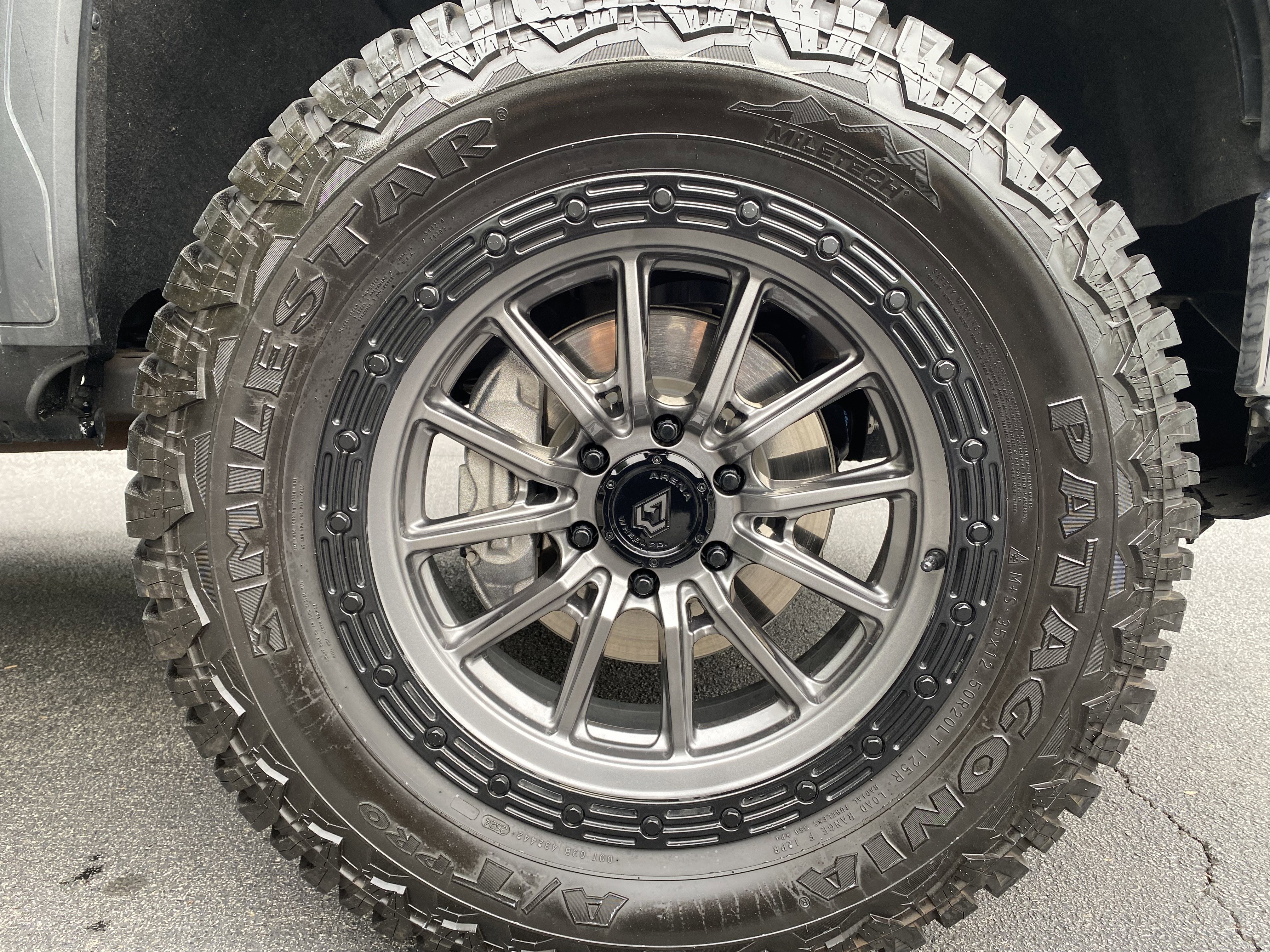 Used 2024 GMC Sierra 1500 SLT AWD/4WD image 46