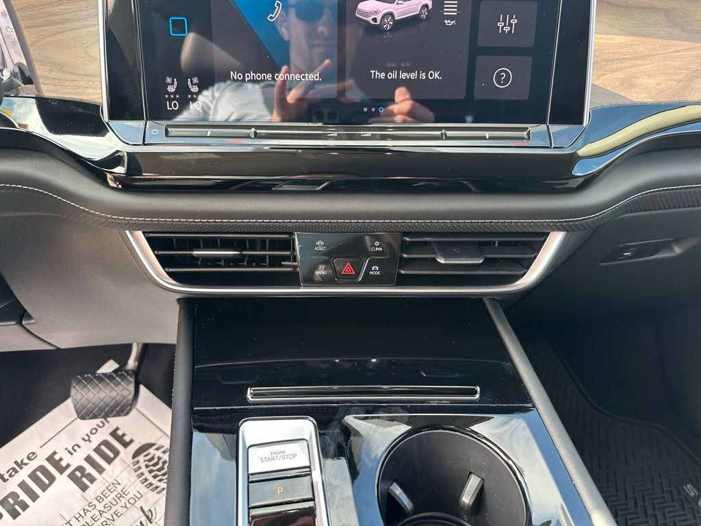 Used 2024 Volkswagen Atlas SE image 18