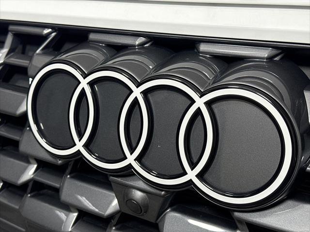 Certified 2025 Audi Q5 Premium w/ 19" Wheel Package AWD/4WD image 29