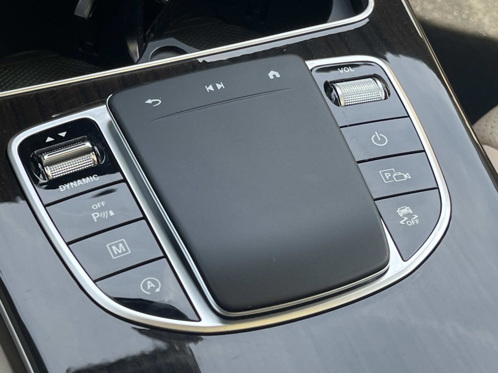 Certified 2022 Mercedes-Benz GLC 300 image 30