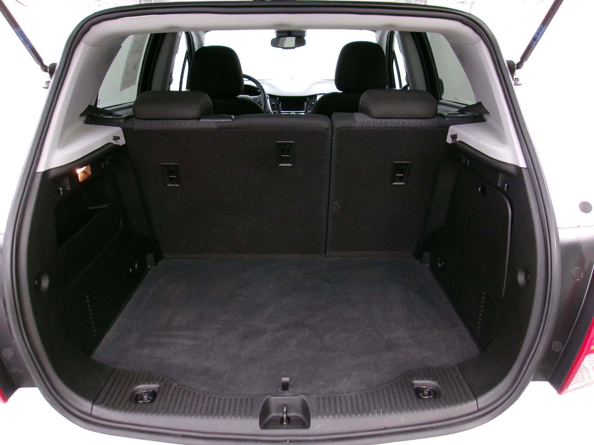 Used 2020 Chevrolet Trax LS w/ Tint and Cruise Package image 11