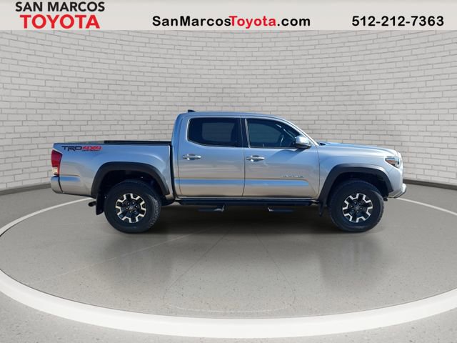 Used 2019 Toyota Tacoma TRD Off-Road image 4