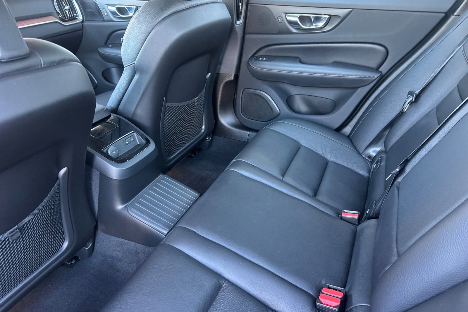 Used 2023 Volvo S60 T8 Plus w/ Climate Package image 12