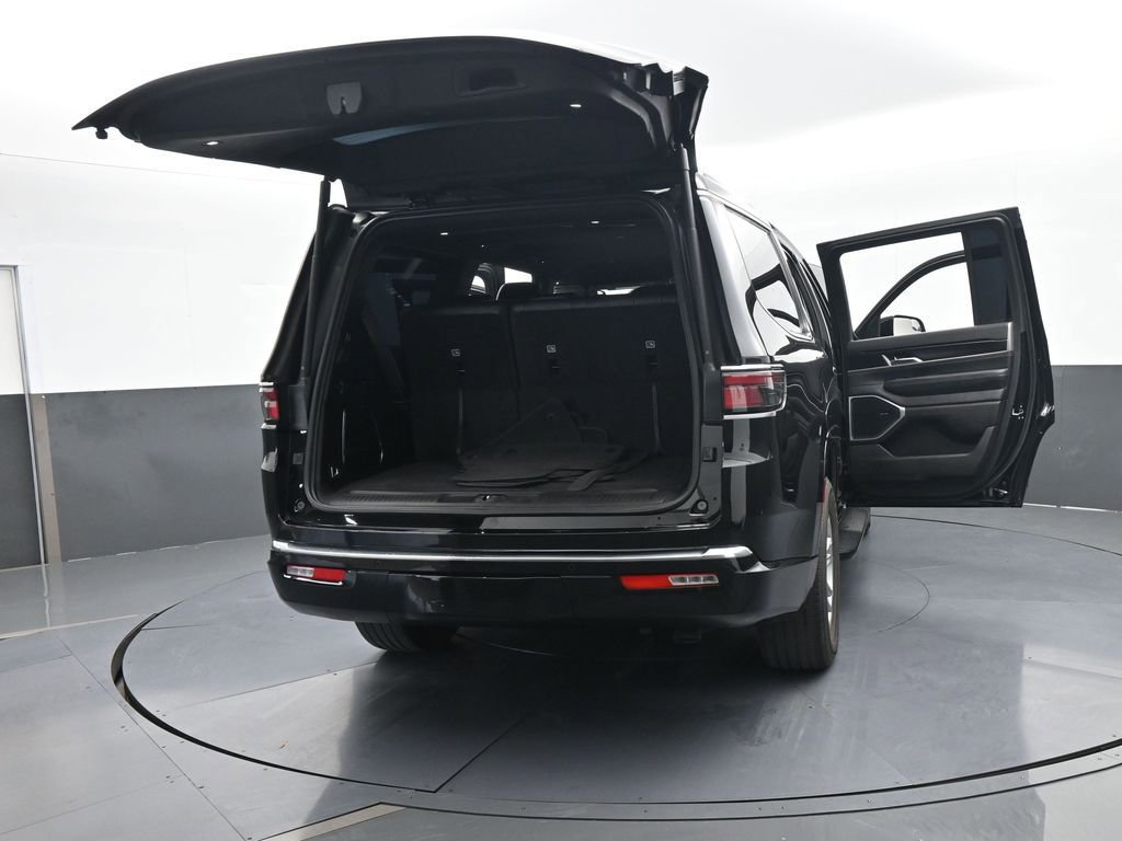 Used 2024 Jeep Wagoneer 2WD image 69