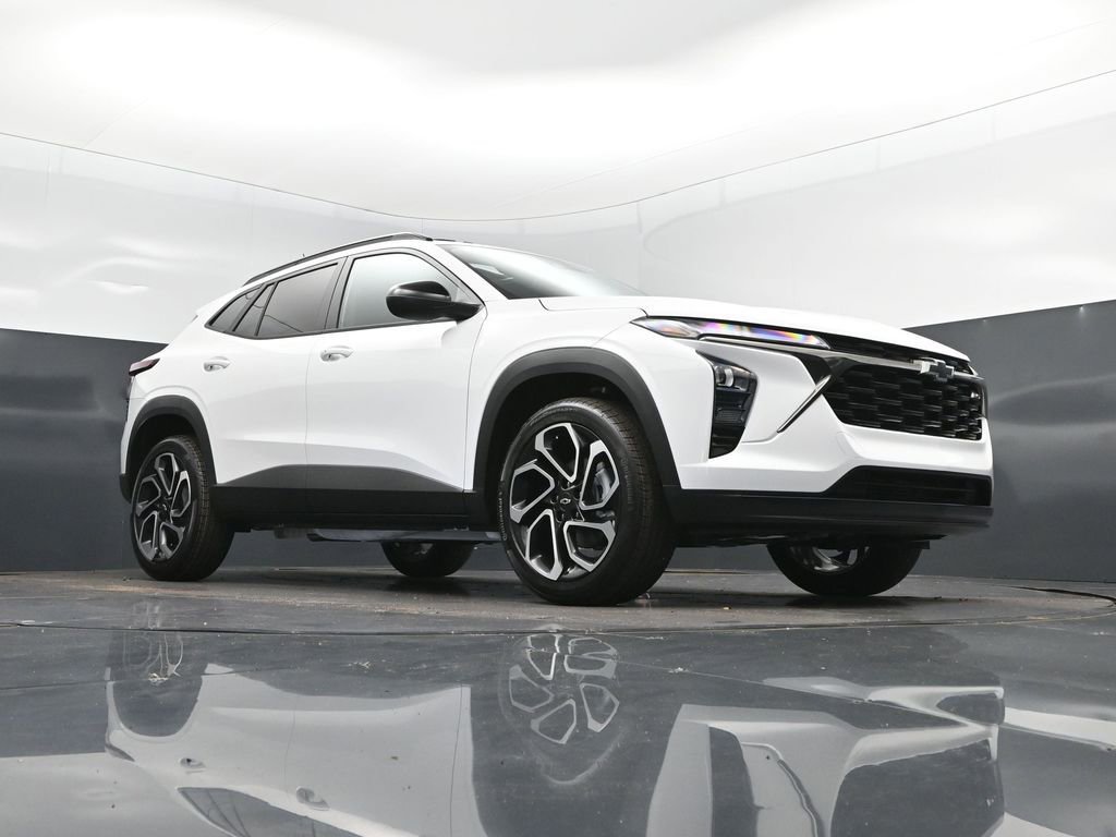 New 2026 Chevrolet Trax RS w/ Sunroof Package FWD image 43