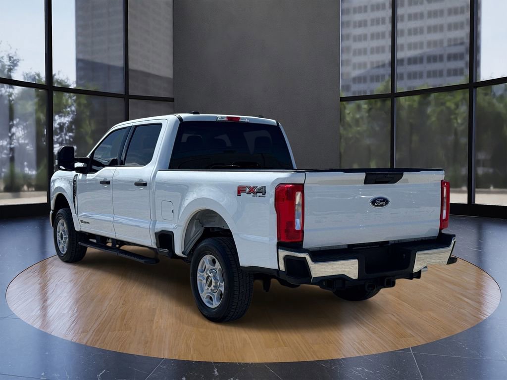 Certified 2025 Ford F250 XLT w/ FX4 Off-Road Package AWD/4WD image 4