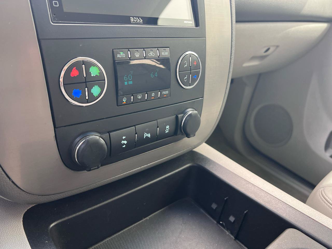 Used 2013 GMC Yukon XL SLT RWD image 50