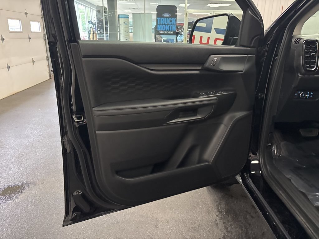 New 2026 Ford Ranger XLT w/ Equipment Group 301A High AWD/4WD image 16