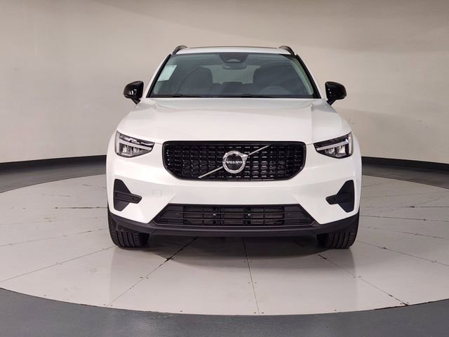 New 2026 Volvo XC40 B5 Core image 9
