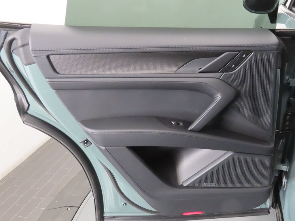 New 2026 Porsche Cayenne Turbo AWD/4WD image 50