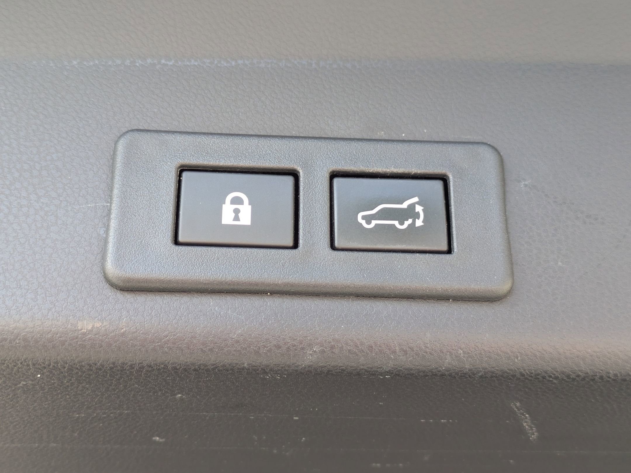 Used 2022 Subaru Ascent Onyx Edition image 32