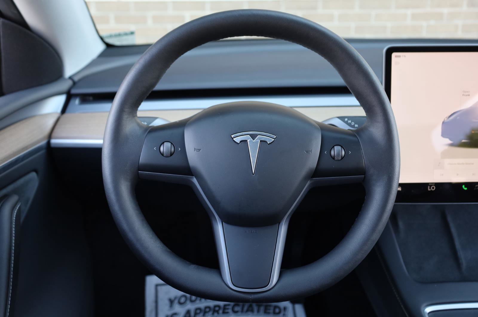 Used 2023 Tesla Model Y Long Range AWD/4WD image 31