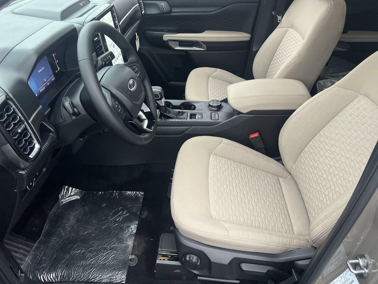 New 2025 Ford Ranger XLT w/ FX4 Off-Road Package AWD/4WD image 15
