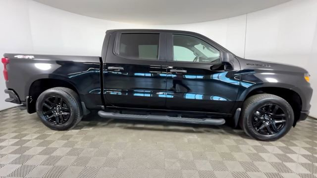 Used 2023 Chevrolet Silverado 1500 Custom w/ Rally Edition AWD/4WD image 3