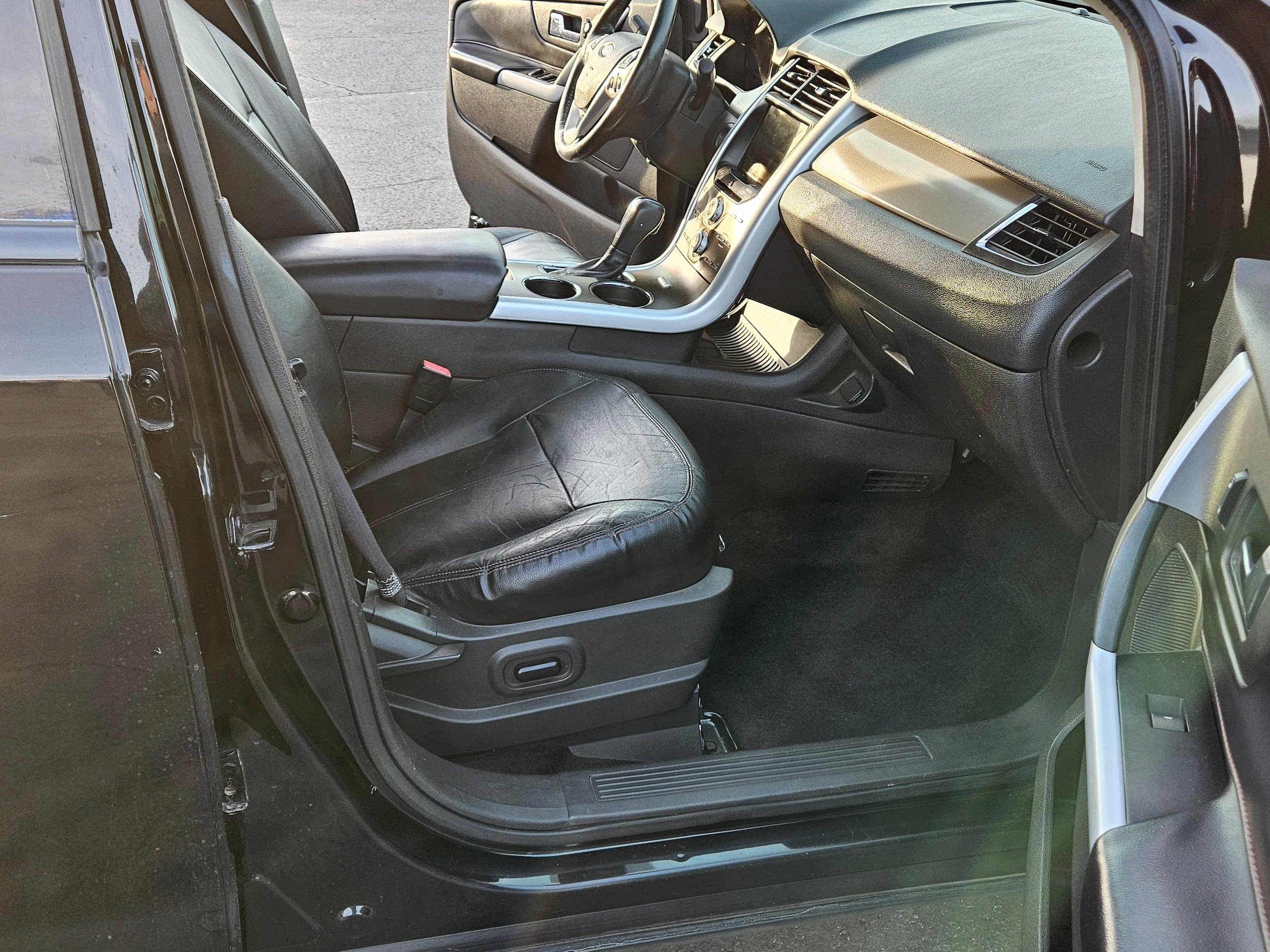 Used 2013 Ford Edge SEL FWD image 24