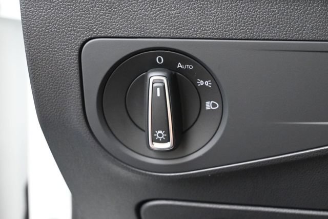 Used 2023 Volkswagen Tiguan SE FWD image 15