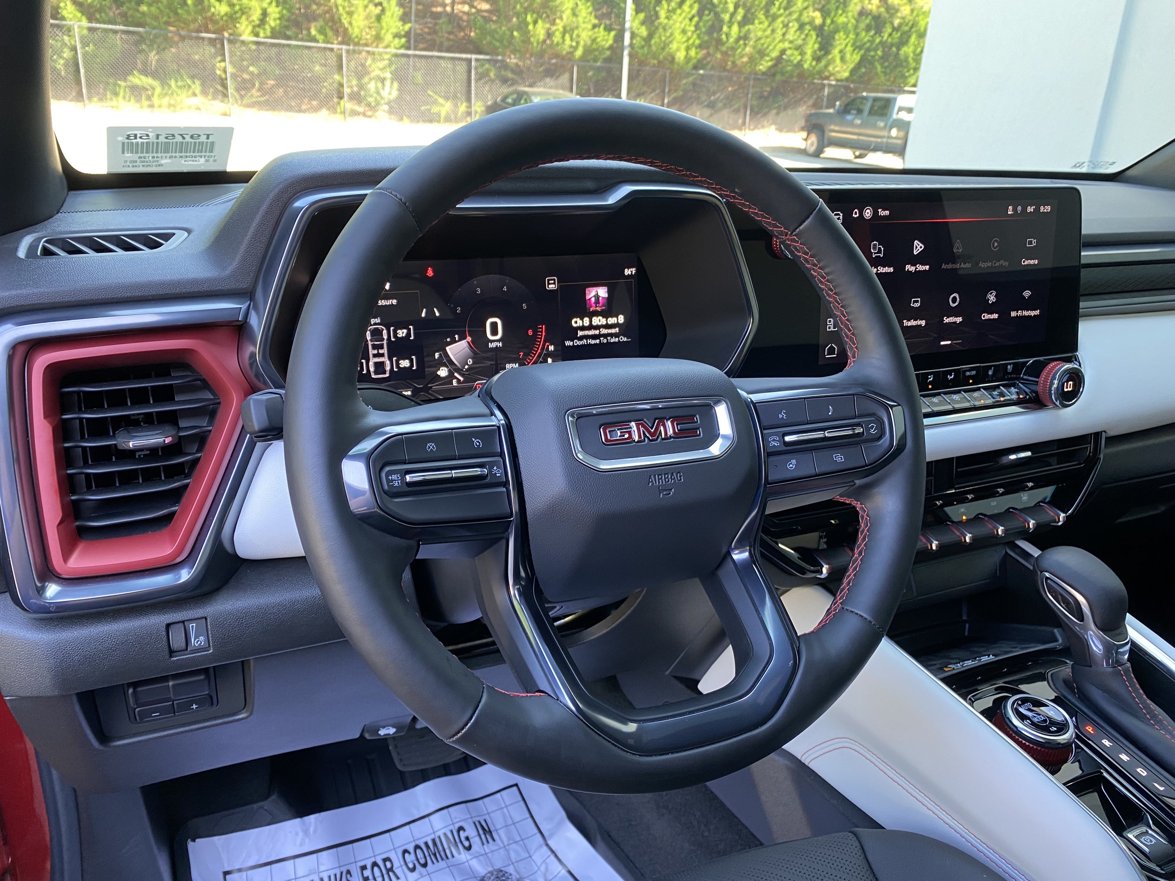 Used 2025 GMC Canyon AT4 w/ AT4X Package AWD/4WD image 17