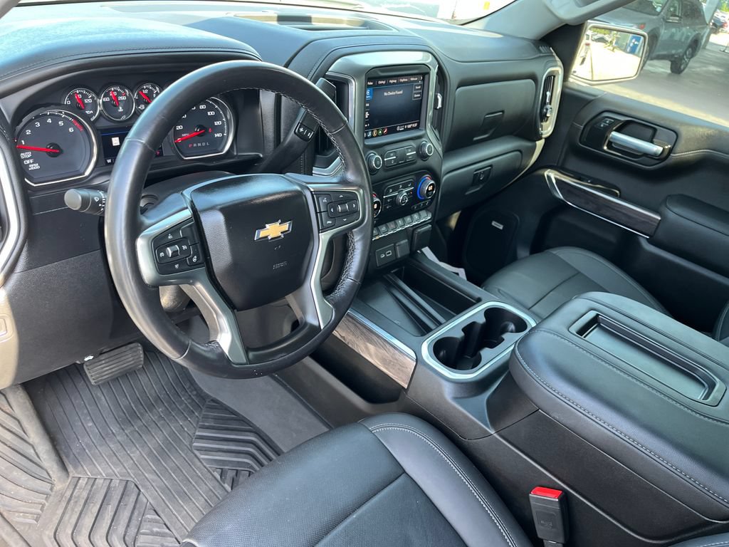 Used 2021 Chevrolet Silverado 1500 LTZ AWD/4WD image 9