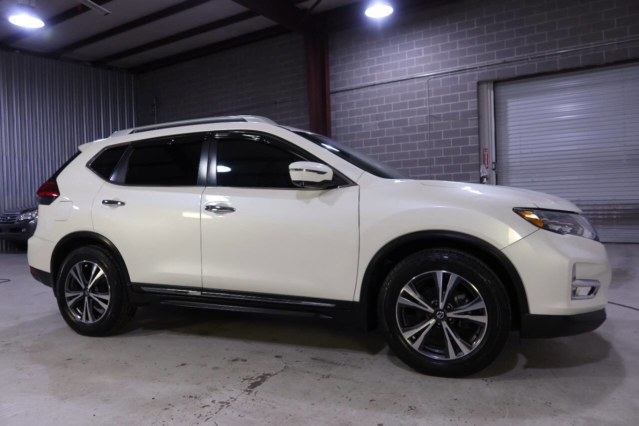 Used 2017 Nissan Rogue SL w/ SL Premium Package image 7