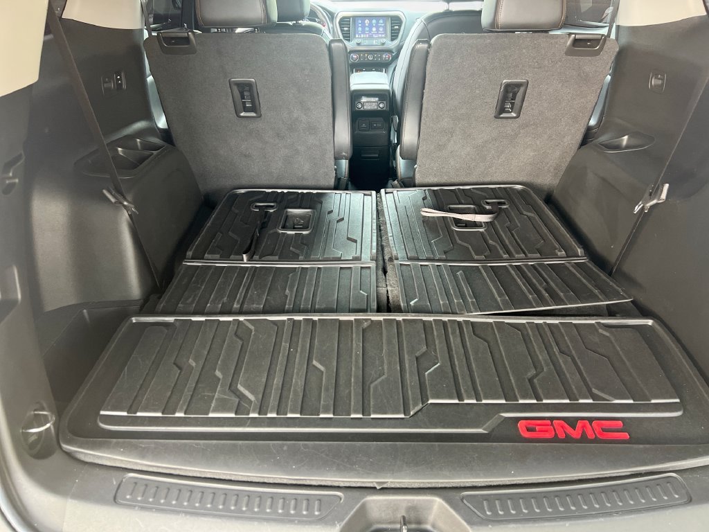 Used 2023 GMC Acadia AT4 w/ Technology Package AWD/4WD image 48