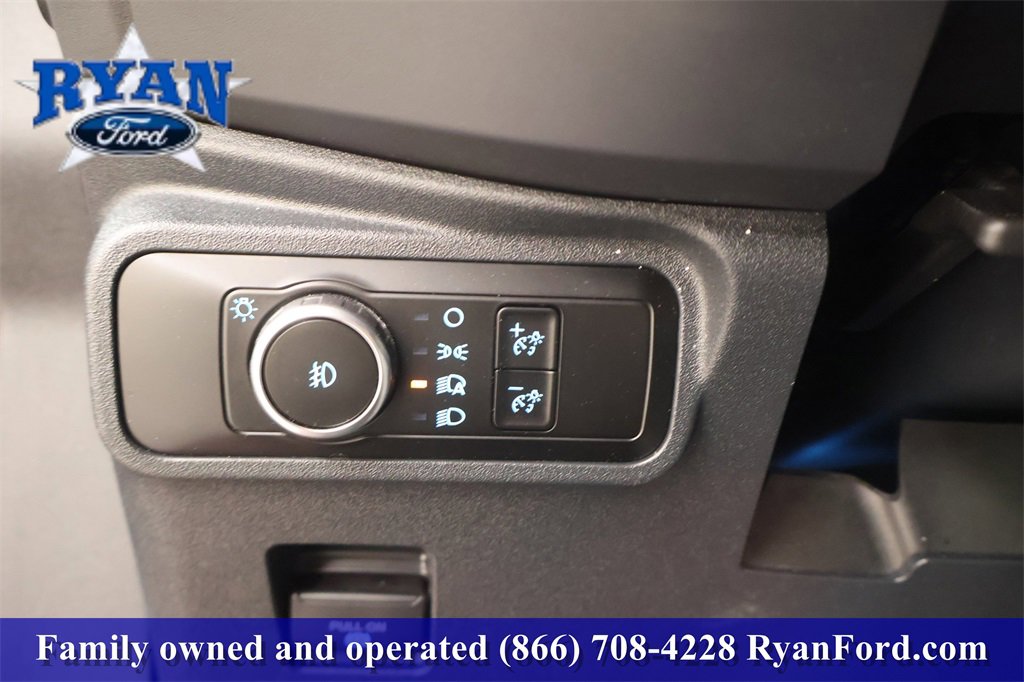 Used 2025 Ford Bronco Badlands image 32