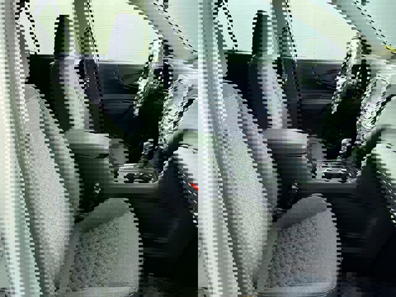 Used 2022 Chevrolet Equinox LT image 29