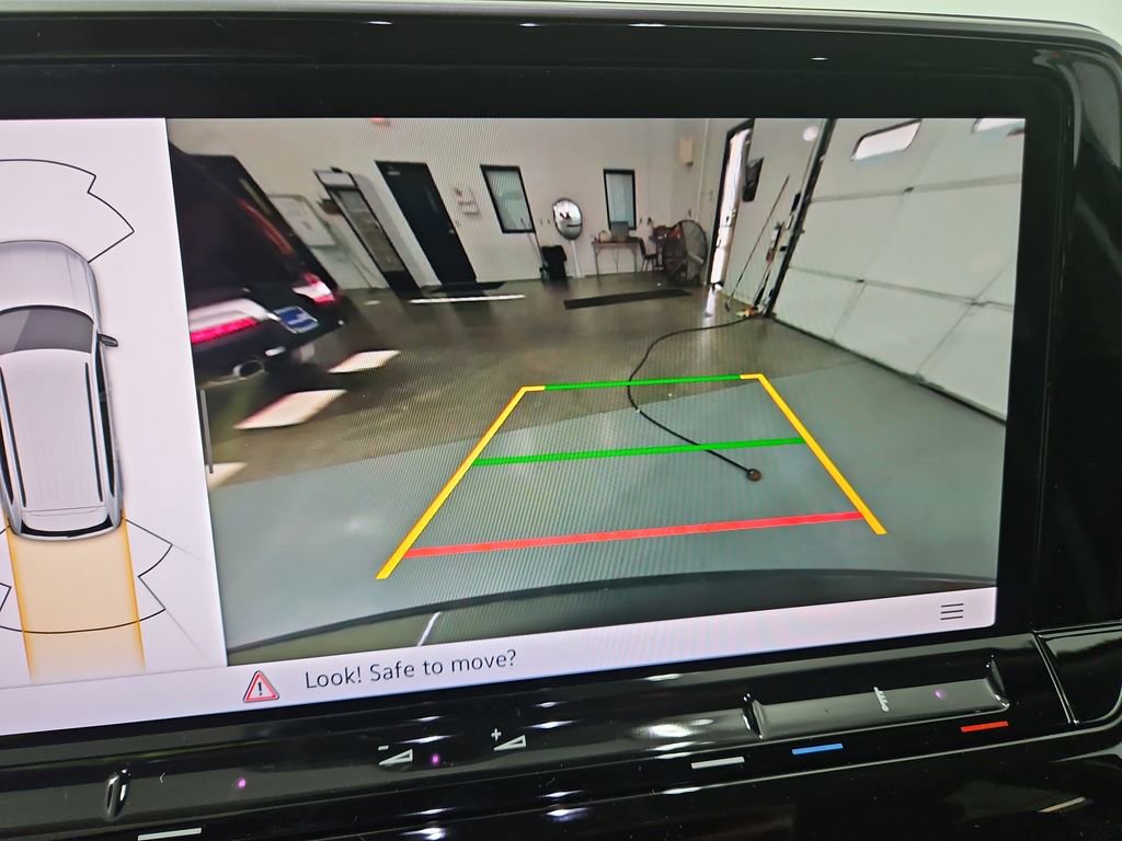 New 2026 Volkswagen Atlas Peak Edition image 19