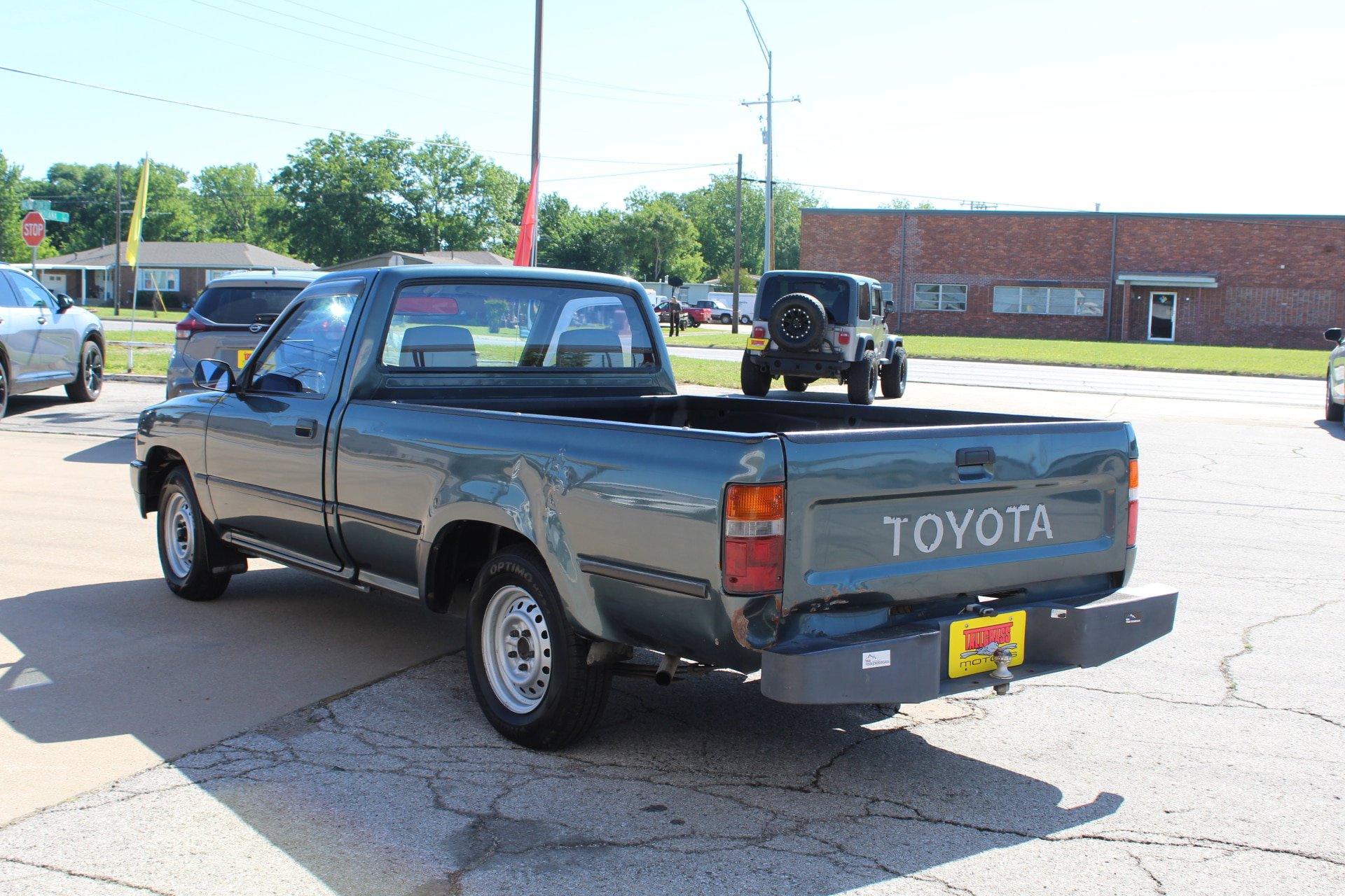 Used 1992 Toyota Pickup Deluxe RWD image 7