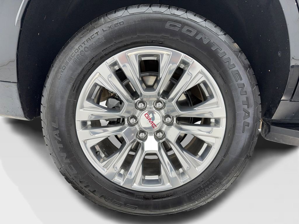 Used 2025 GMC Yukon Denali AWD/4WD image 45
