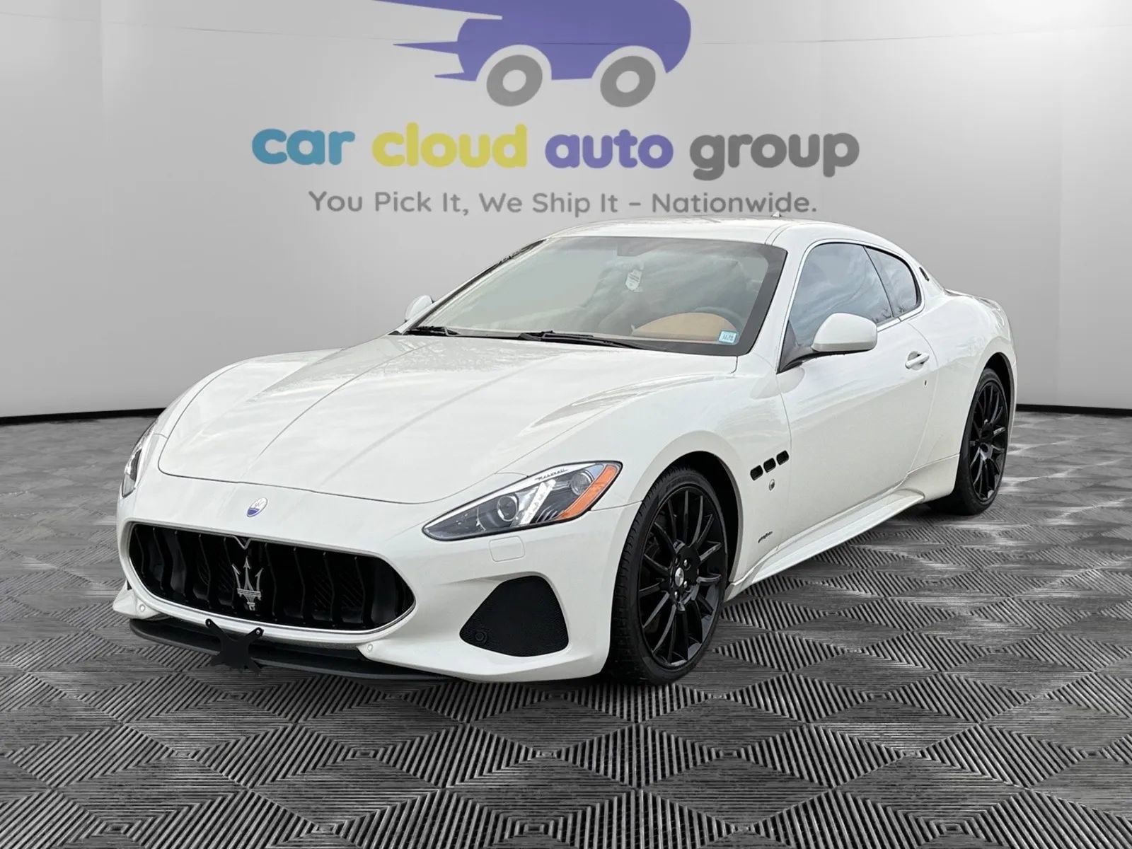 Used 2018 Maserati GranTurismo Sport image 2