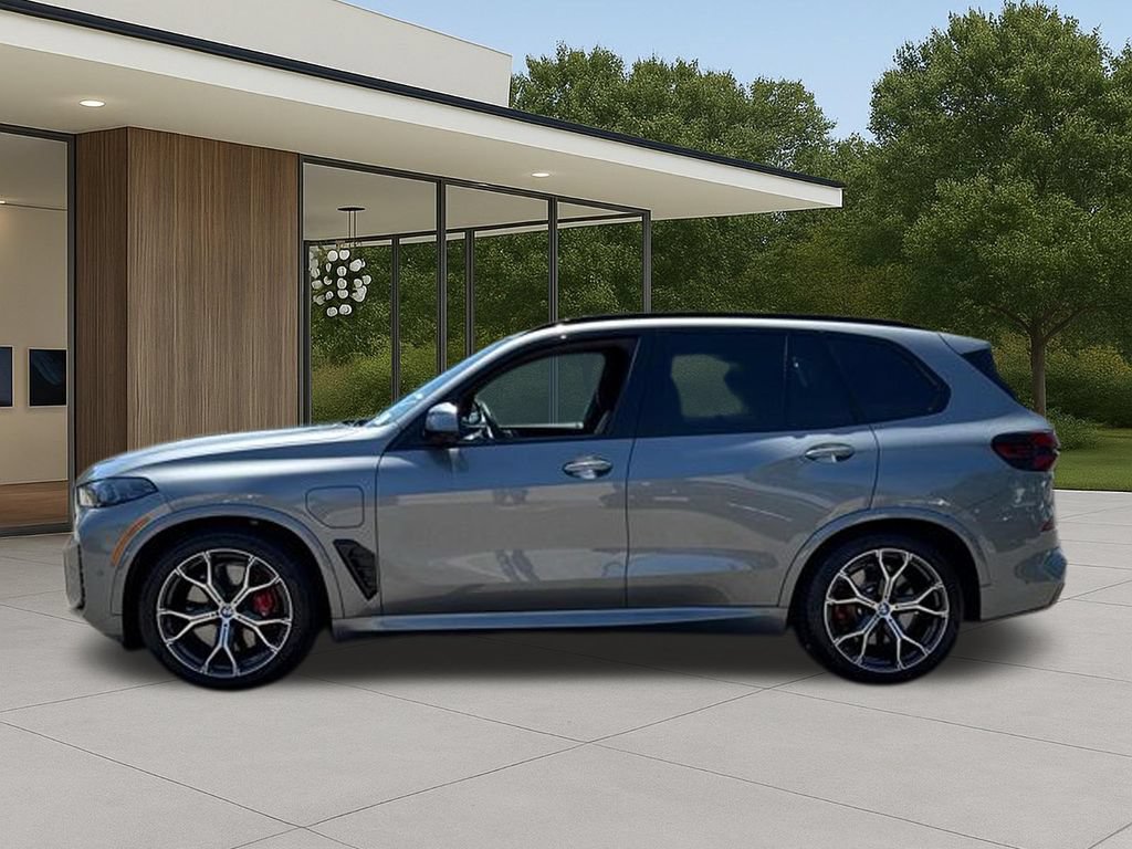 Used 2026 BMW X5 xDrive50e w/ M Sport Package AWD/4WD image 13