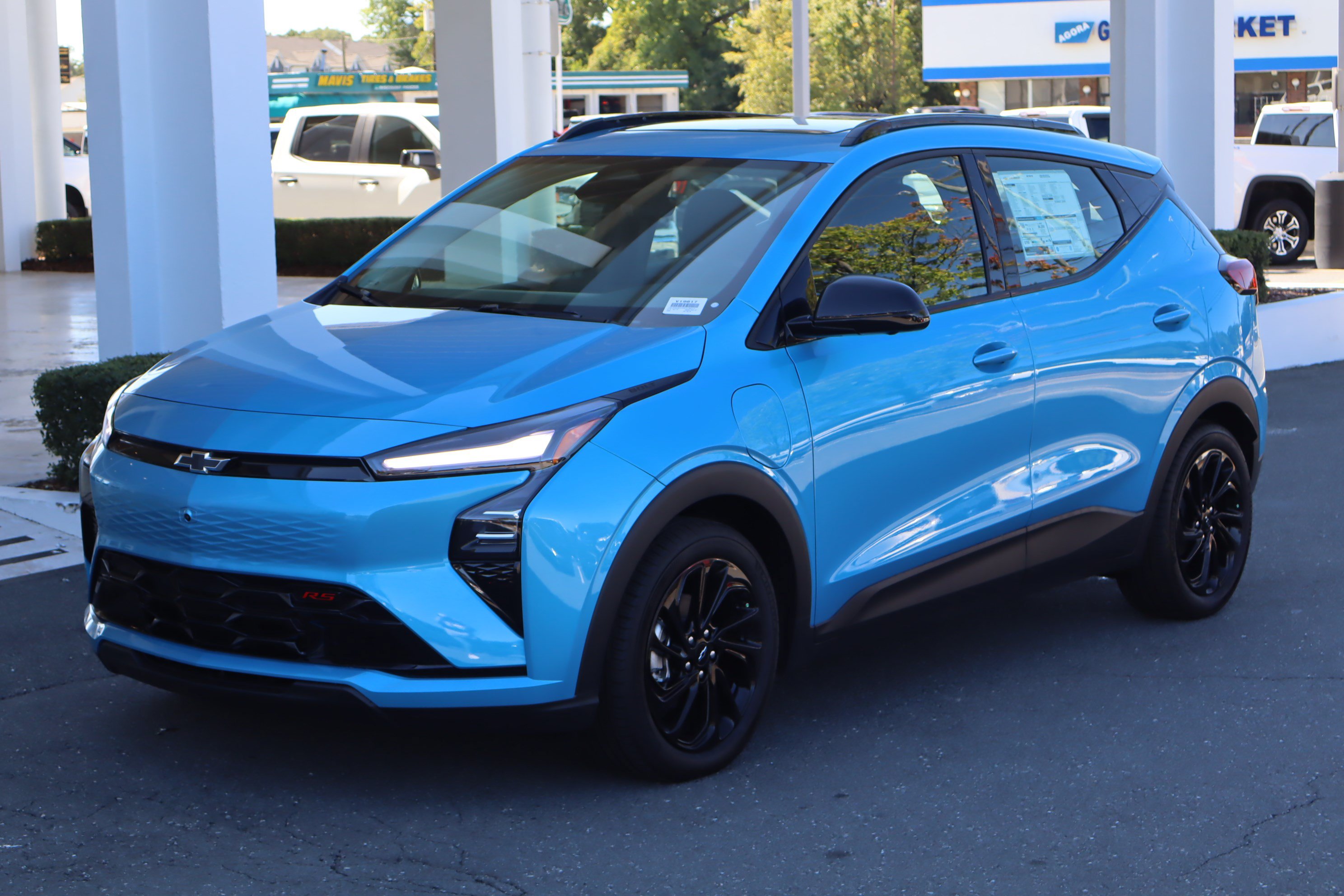 New 2027 Chevrolet Bolt RS w/ Technology Package FWD image 3