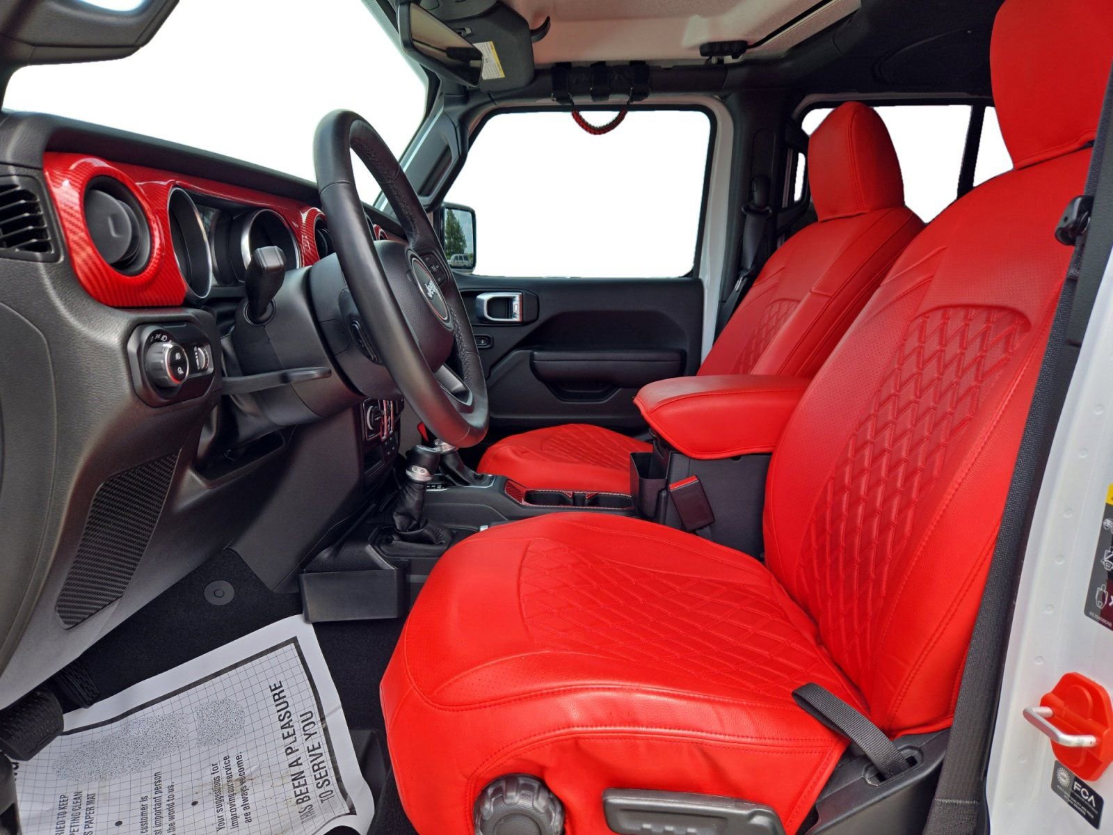 Used 2023 Jeep Gladiator Willys image 12