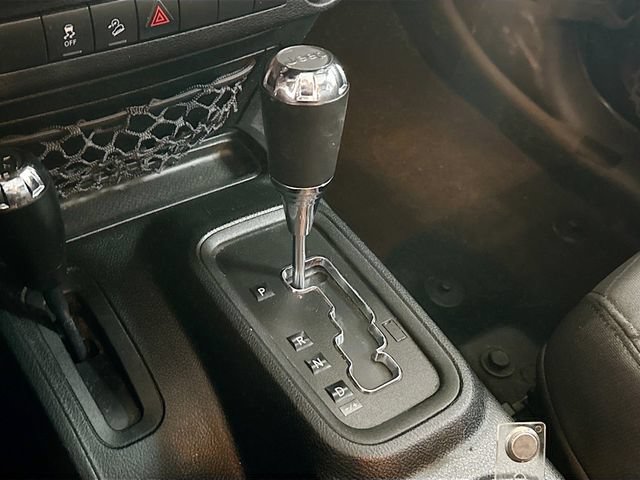 Used 2018 Jeep Wrangler Unlimited Sport AWD/4WD image 14