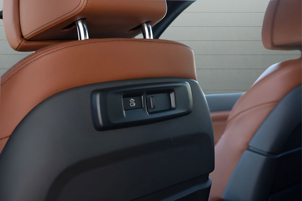 Used 2022 BMW X5 xDrive40i w/ M Sport Package AWD/4WD image 55