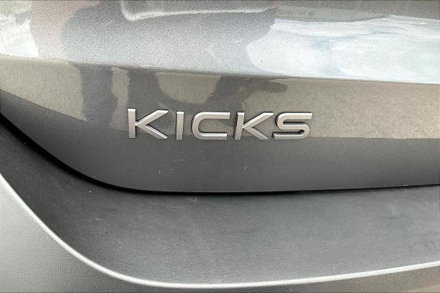 Certified 2025 Nissan Kicks SR FWD image 10