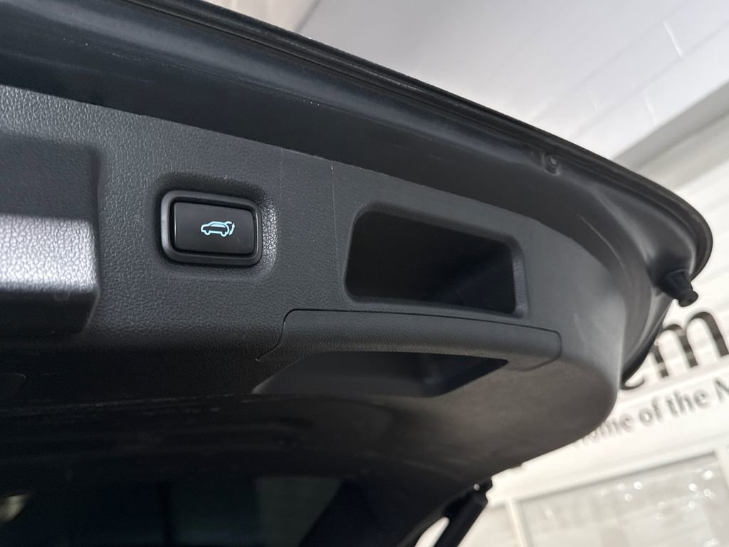 Used 2022 Hyundai Santa Fe XRT AWD/4WD image 6