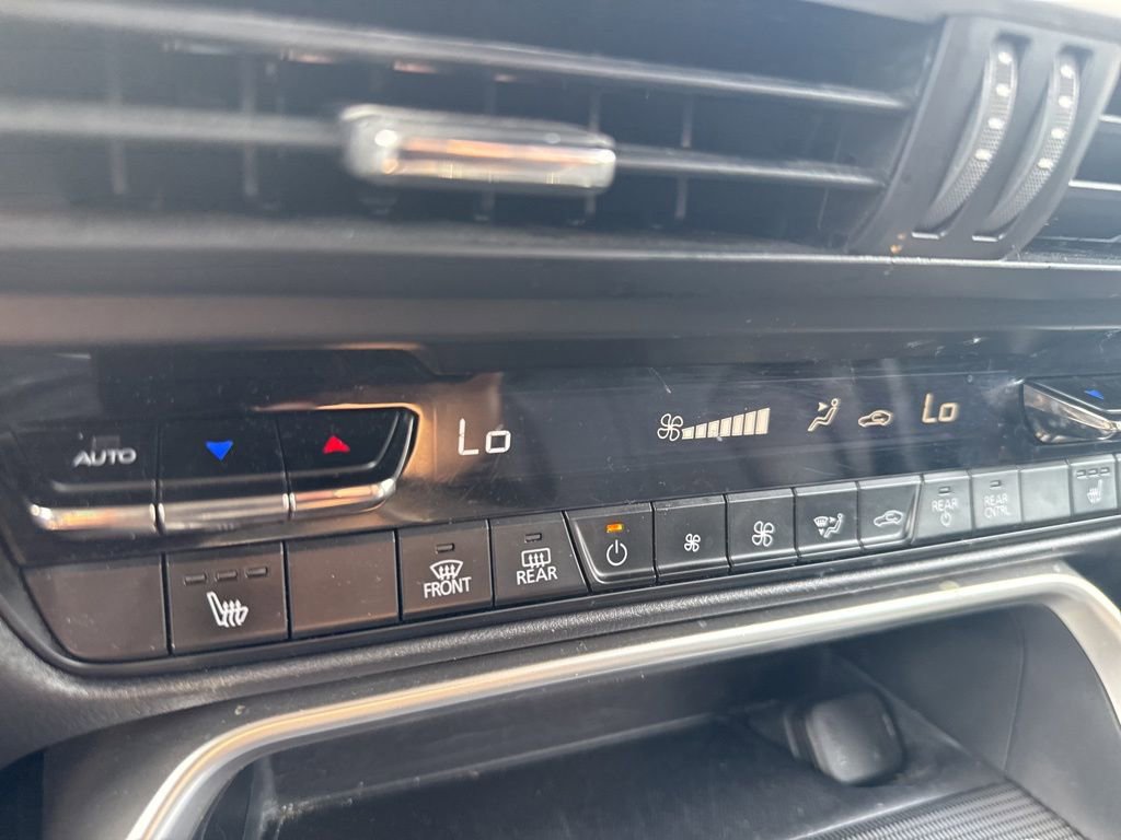 Used 2024 MAZDA CX-90 Plug-In Hybrid w/ Preferred image 19